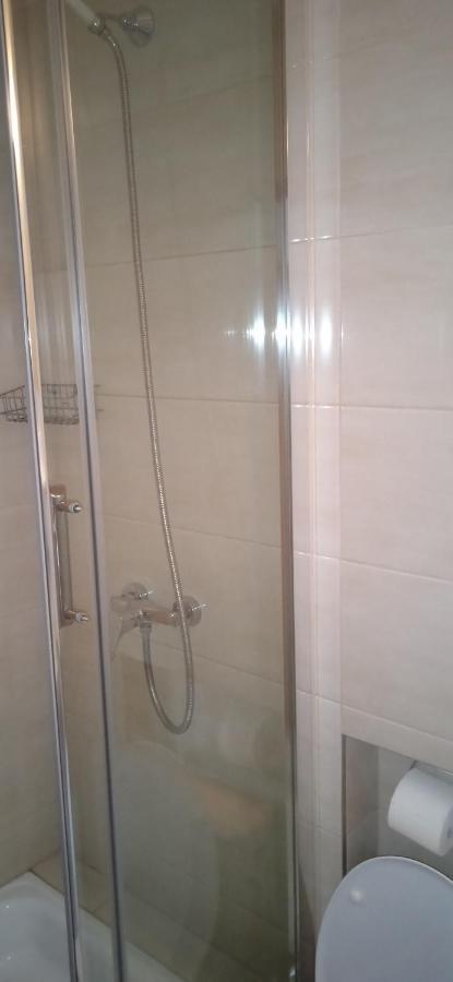 Hotel Krokus Kamienna Gora Dış mekan fotoğraf