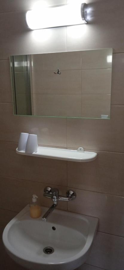 Hotel Krokus Kamienna Gora Dış mekan fotoğraf